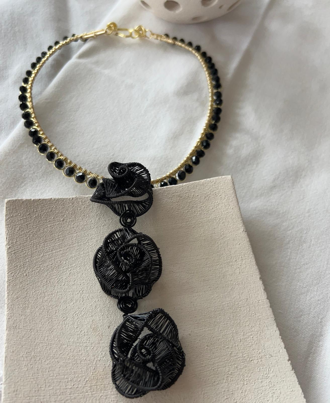 Noir Rose Necklace