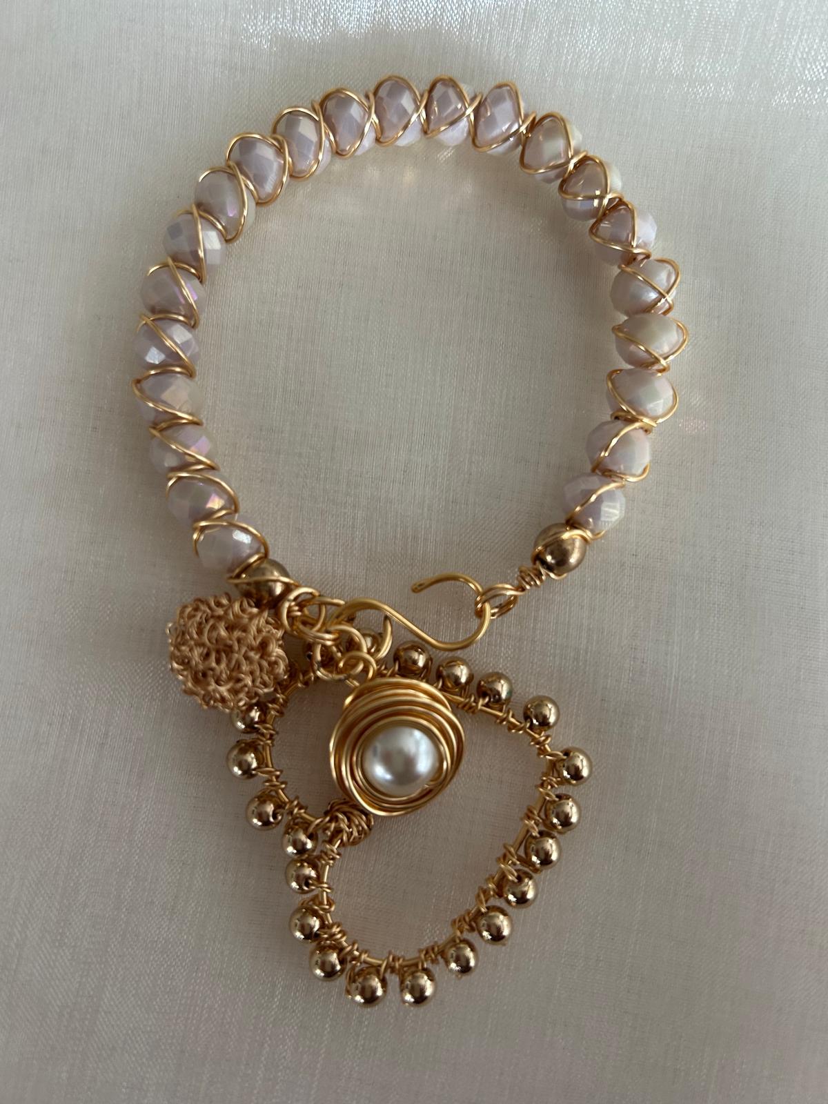 Golden Pearl Glow Bracelet