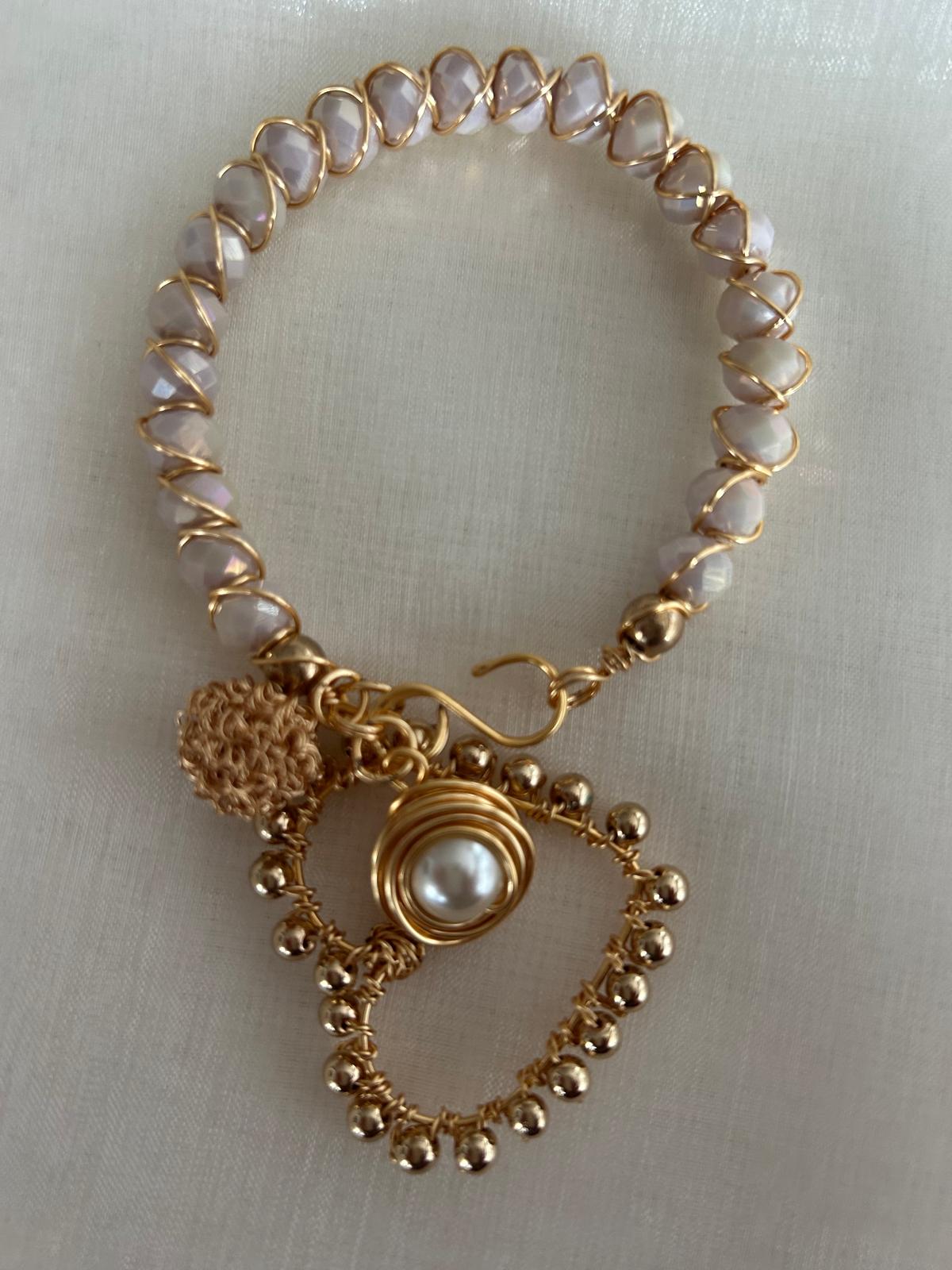 Golden Pearl Glow Bracelet