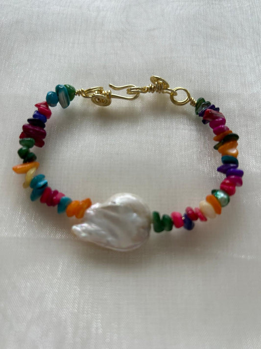 Golden Spectrum Pearl Bracelet