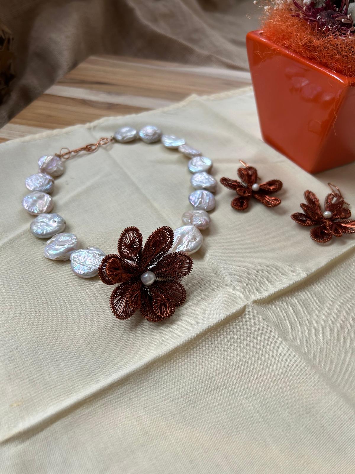 Earthen Pearl Blossom Set