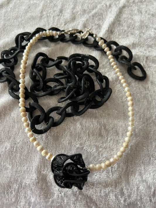 Pearl Rose Elegance Necklace