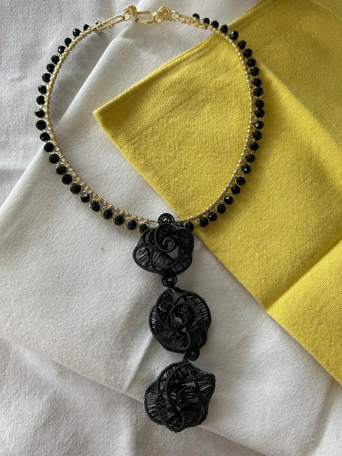 Noir Rose Necklace