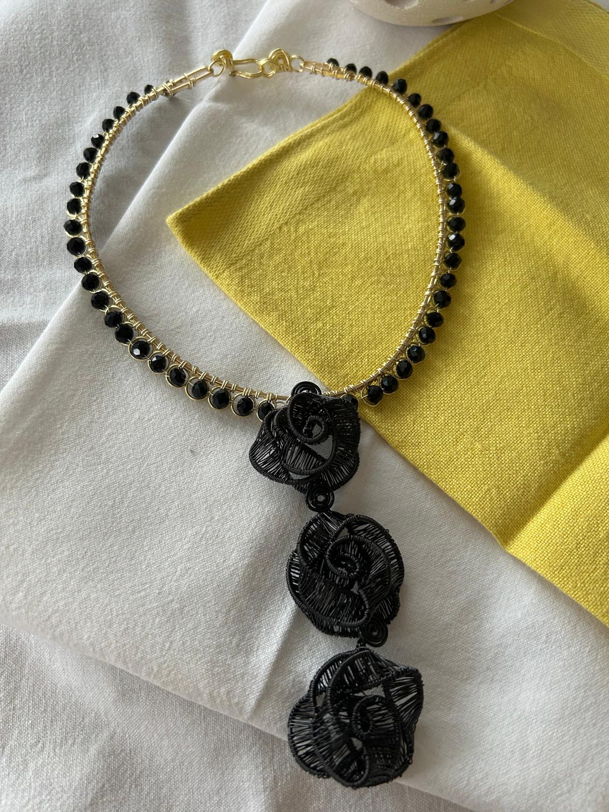 Noir Rose Necklace